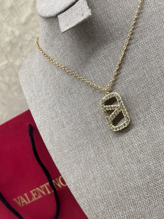 Cadena Valentino Logo Med V