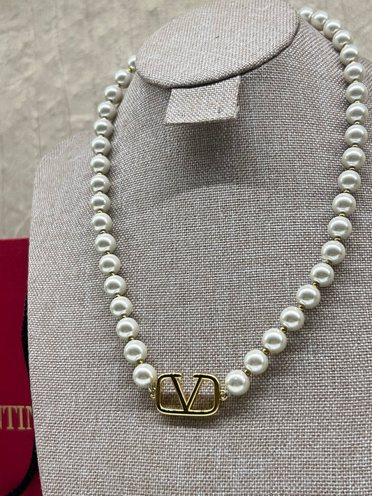 Collar Valentino De Perlas