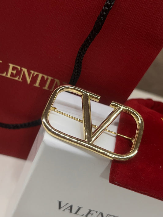Prendedor Valentino Clasico