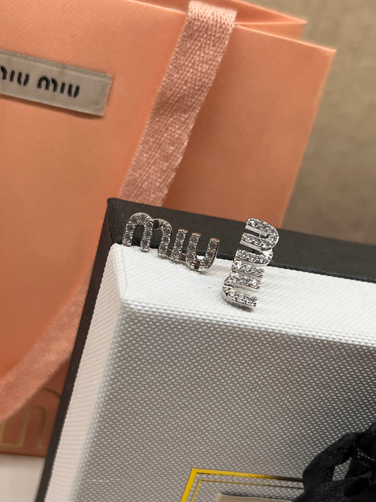 Aretes Miu Miu Clasico