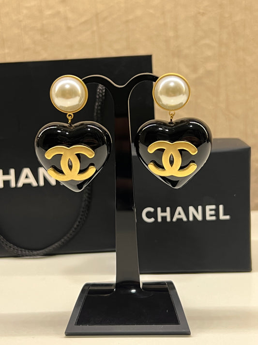 Arete Chanel Perla Y Corazon Xl