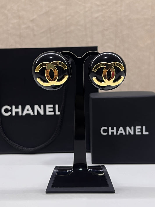 Aretes Chanel XL Esfera Con Logo