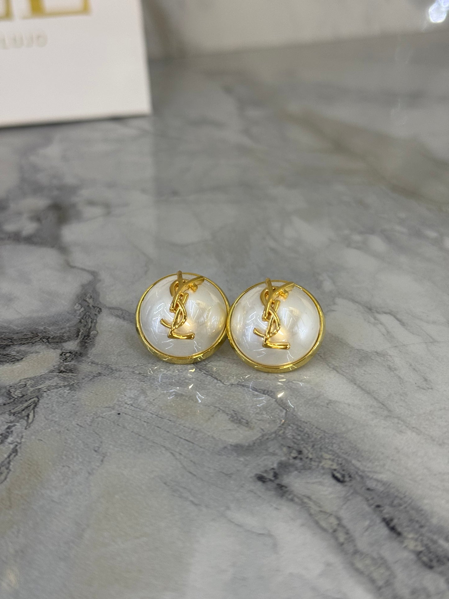 aretes ysl perlas med