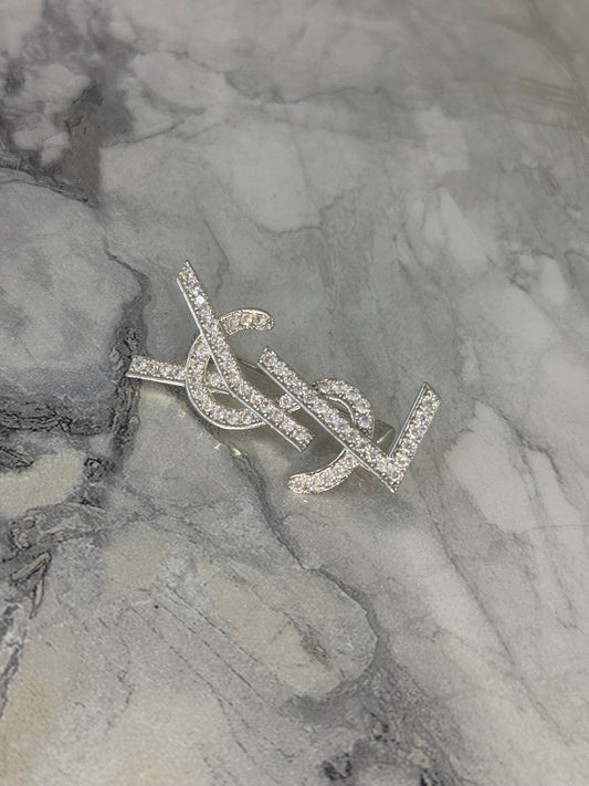 prendedor ysl plata zirconia