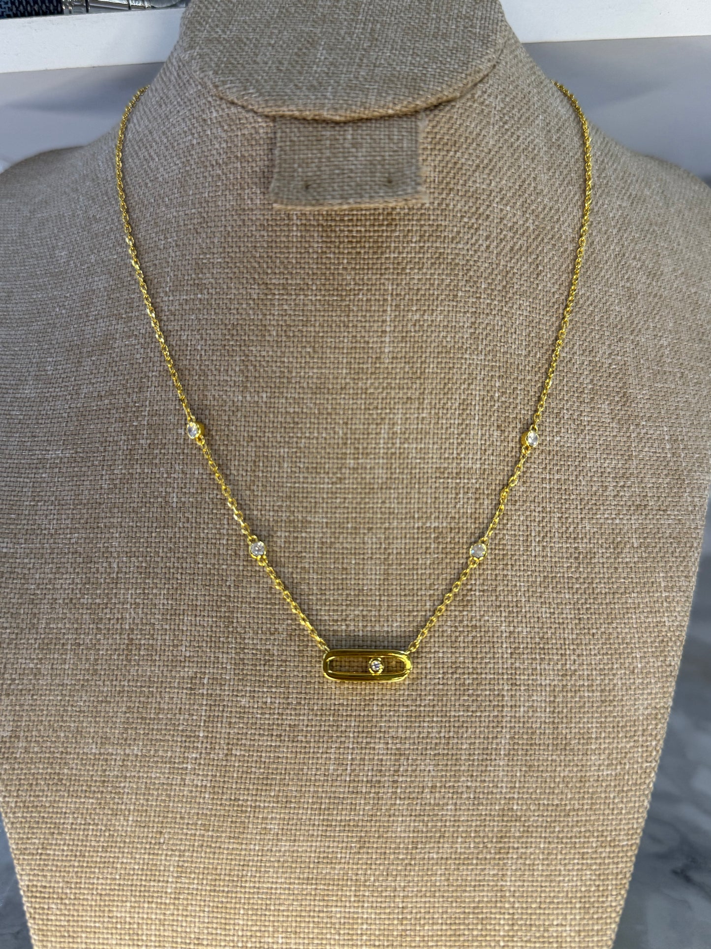 cadena messika sencilla